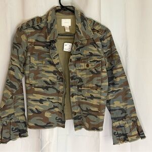 Forever 21 Camo Utility Jacket NWT Cropped Ruffle Sleeve Military S